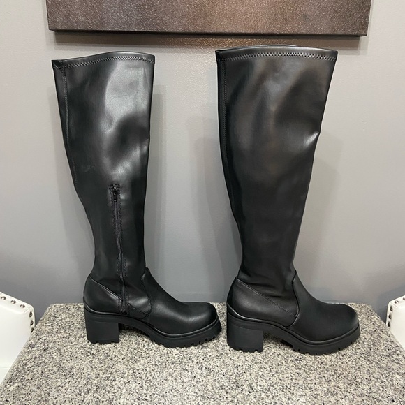 Madden Girl Shoes - Never Worn MADDEN GIRL Black Womens Coretta Zip Tall Boots 10 Grunge Whimsygoth